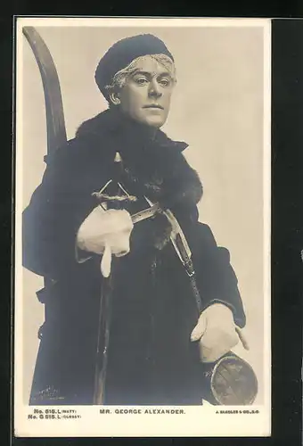 AK Schauspieler George Alexander mit einem Schwert