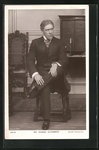 AK Schauspieler George Alexander im eleganten Anzug