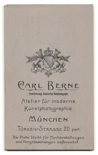 Fotografie Carl Berne, München, Türken-Strasse 20, Portrait bürgerlicher Herr mit Zwicker und Vollbart