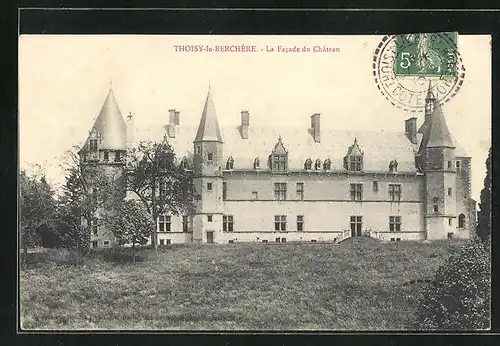 AK Thoisy-la-Berchére, la Facade du Chateau
