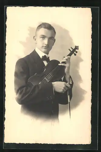 Foto-AK Geiger mit Instrument