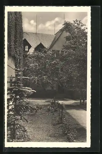 AK Gumperda, Partie im Schulhof