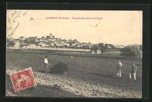 AK Landreville, Vue générale prise de la Route