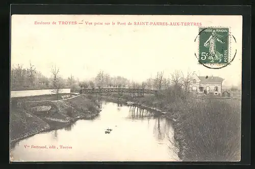 AK Saint-Parres-aux-Tertres, Vue prise sur le Pont