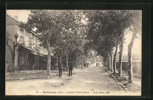 AK Sathonay, Avenue Félix Faure