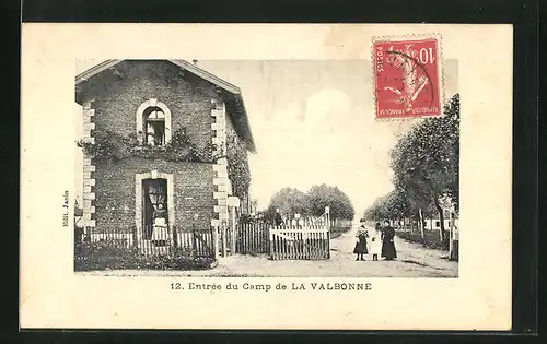 AK La Valbonne, Entrée du Camp