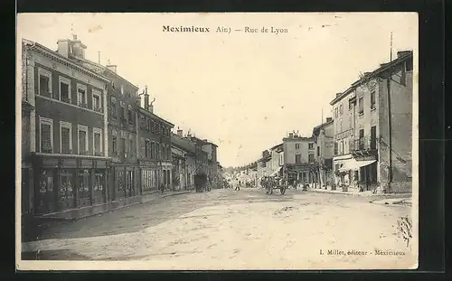 AK Meximieux, Rue de Lyon, Strassenpartie