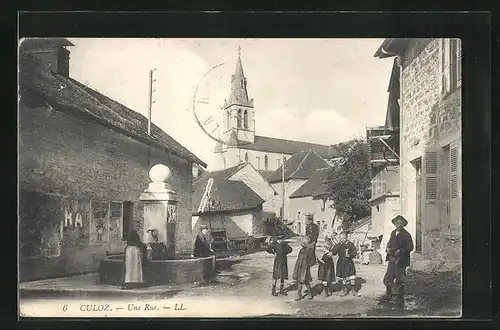 AK Culoz, Une Rue, Ortspartie mit Brunnen