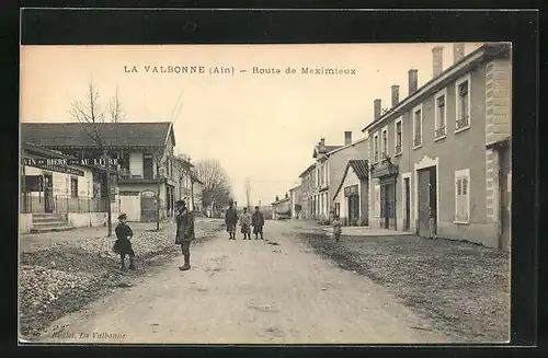 AK La Valbonne, Route de Meximieux