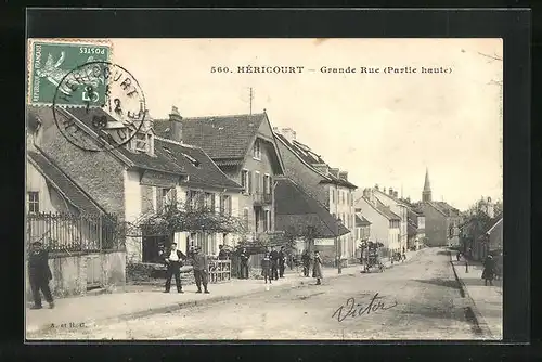 AK Hericourt, Grande Rue, Partie Haute, Menschen auf der Strasse