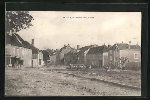 AK Saulx, Place du Centre