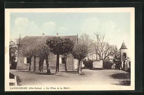 AK Lavoncourt, La Place et le Mairie