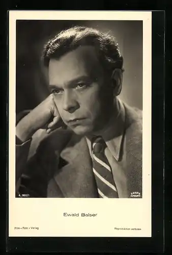 AK Schauspieler Ewald Balser in Anzug portärtiert