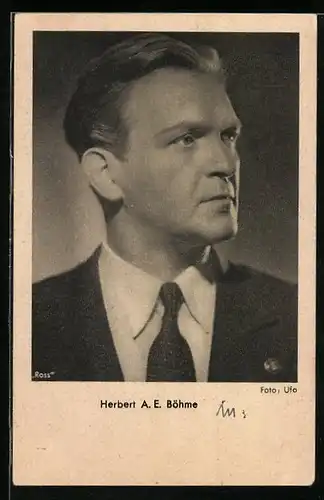 AK Schauspieler Herbert A. E. Böhme im eleganten Anzug