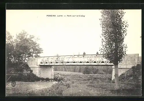 AK Poncins, Pont sur le Vizézy