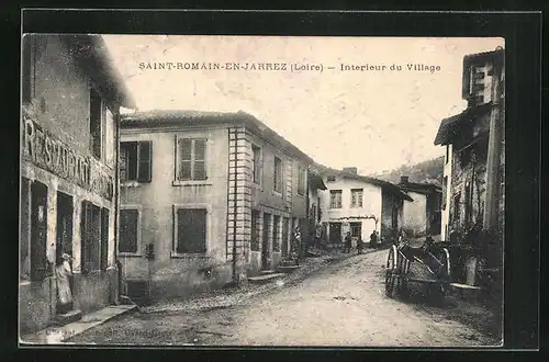 AK Saint-Romain-en-Jarrez, Interieur du Village