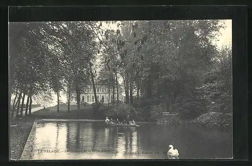 AK La Falaise, Le Chateau et la Pièco d`Eau