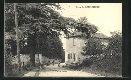 AK Fourqueux, La Porte