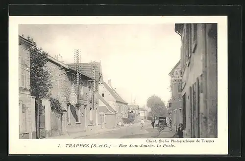 AK Trappes, Rue Jean -Jaures, la Poste