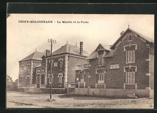 AK Croix-Moligneaux, La Mairie et la Poste