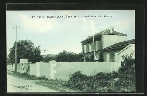AK Saint-Mande, Les Ecoles et la Mairie