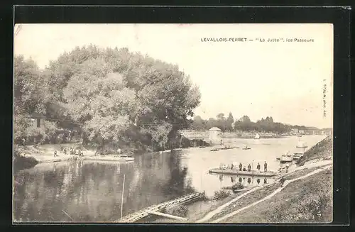 AK Levallois-Perret, La Jatte, les Passeurs