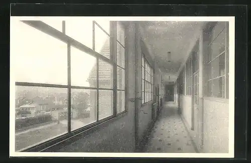 AK Bagneux, Ecole Saint-Gabriel, Couloir des Classes