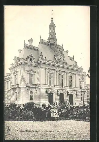 AK Levallois-Perret, L`Hotel de Ville