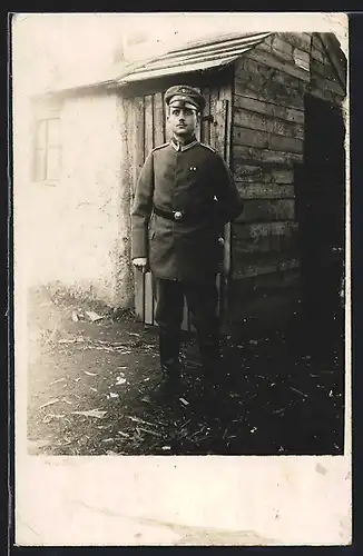 Foto-AK Uffz. Hans in Feldgrau Uniform Rgt. 2 mit Bajonett und Portepee