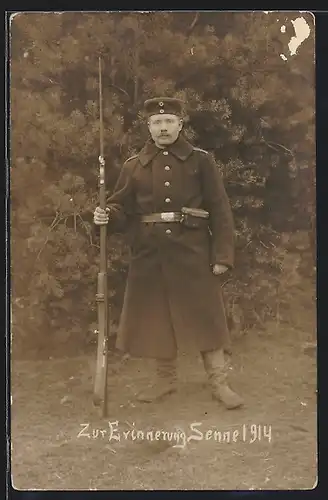 Foto-AK Gefreiter Aug. Sonder in Uniform II. Komp. 5. Land. Batl. mit französichem Nadelbajonett auf Gewehr