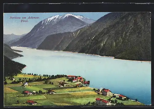 AK Pertisau /Achensee, Ortsansicht mit See und Bergen