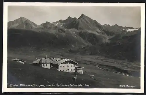 AK Silz, Gasthof Kühtai und Kapelle vor Bergpanorama