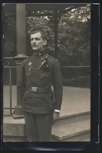Foto-AK Österreichischer Soldat in Uniform mit Orden