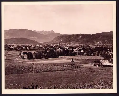 Fotografie Ansicht Villach, Blick auf den Ort mit Kirchtürmen, Grossformat 28 x 23cm