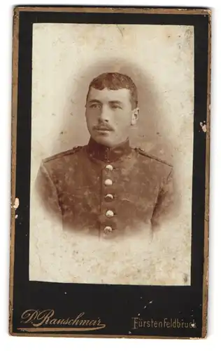 Fotografie D. Rauschmeir, Fürstenfeldbruck, Augsburgerstr. 247, Portrait bayrischer Soldat in Uniform