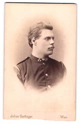 Fotografie Julius Gertinger, Wien, Margarethenstr. 28, Portrait österreichischer Soldat in Uniform