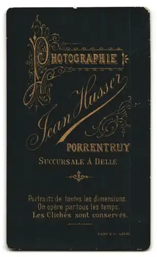 Fotografie Jean Husser, Porrentruy, Brustportrait junge Dame mit hochgestecktem Haar