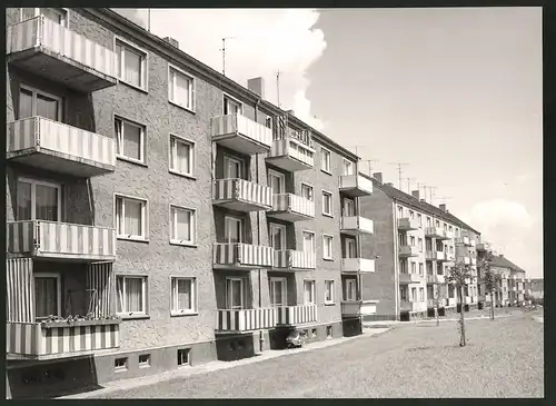 12 Fotografien Ansicht Altenburg, Herausgeber PGH Film und Bild Berlin, Das Leben im Sozialismus-DDR