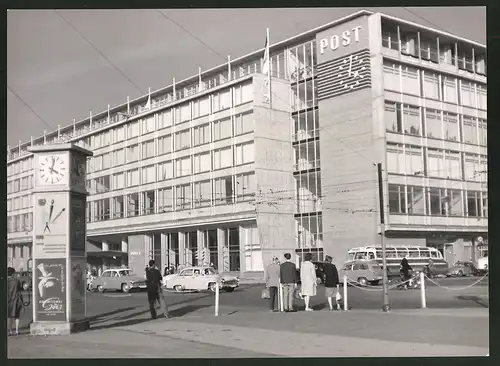 12 Fotografien Ansicht Leipzig, Herausgeber PGH Film und Bild Berlin, Das Leben im Sozialismus-DDR
