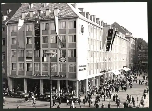 12 Fotografien Ansicht Leipzig, Herausgeber PGH Film und Bild Berlin, Das Leben im Sozialismus-DDR