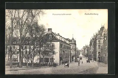 AK Aschaffenburg, Strassenpartie am Monumentalbrunnen