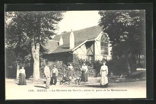 AK Rueil, La Maison du Garde, dans le parc de la Malmaison