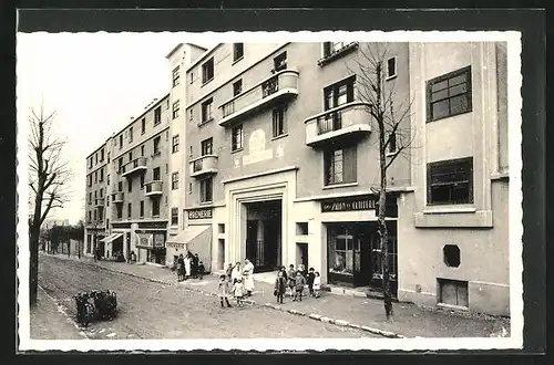 AK Vanves, Habitations rue de Châtillon, Porte d`entrée