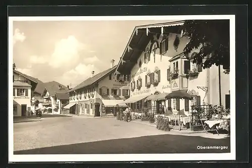 AK Oberammergau, Hotel Gasthof Alte Post, Strassenpartie