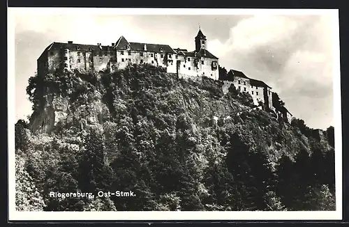 AK Riegersburg a. Stein, Blick zur Burg