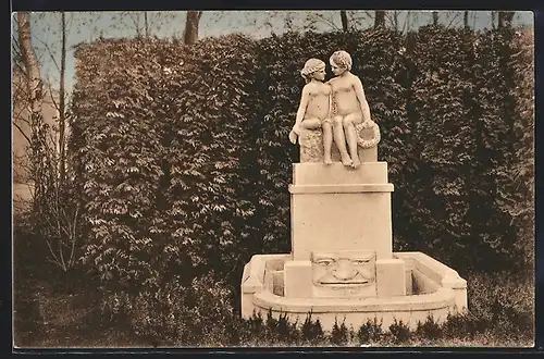 AK Krefeld, Märchenbrunnen im Park