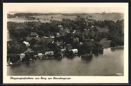 AK Berg / Starnberger See, Ortsansicht vom Flugzeug aus gesehen