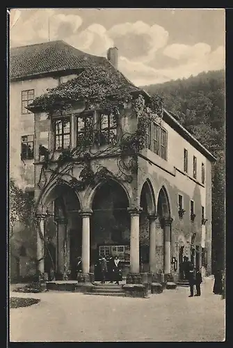 AK Heidelberg / Neckar, Brunnenhalle im Schlosshof