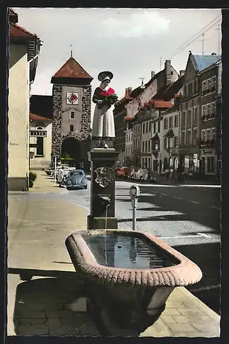 AK Villingen / Schwarzwald, Brunnen und Bickertor