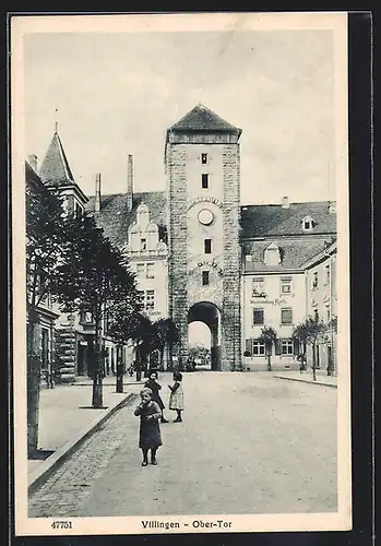 AK Villingen / Schwarzwald, Ober-Tor und Weinhandlung Roth